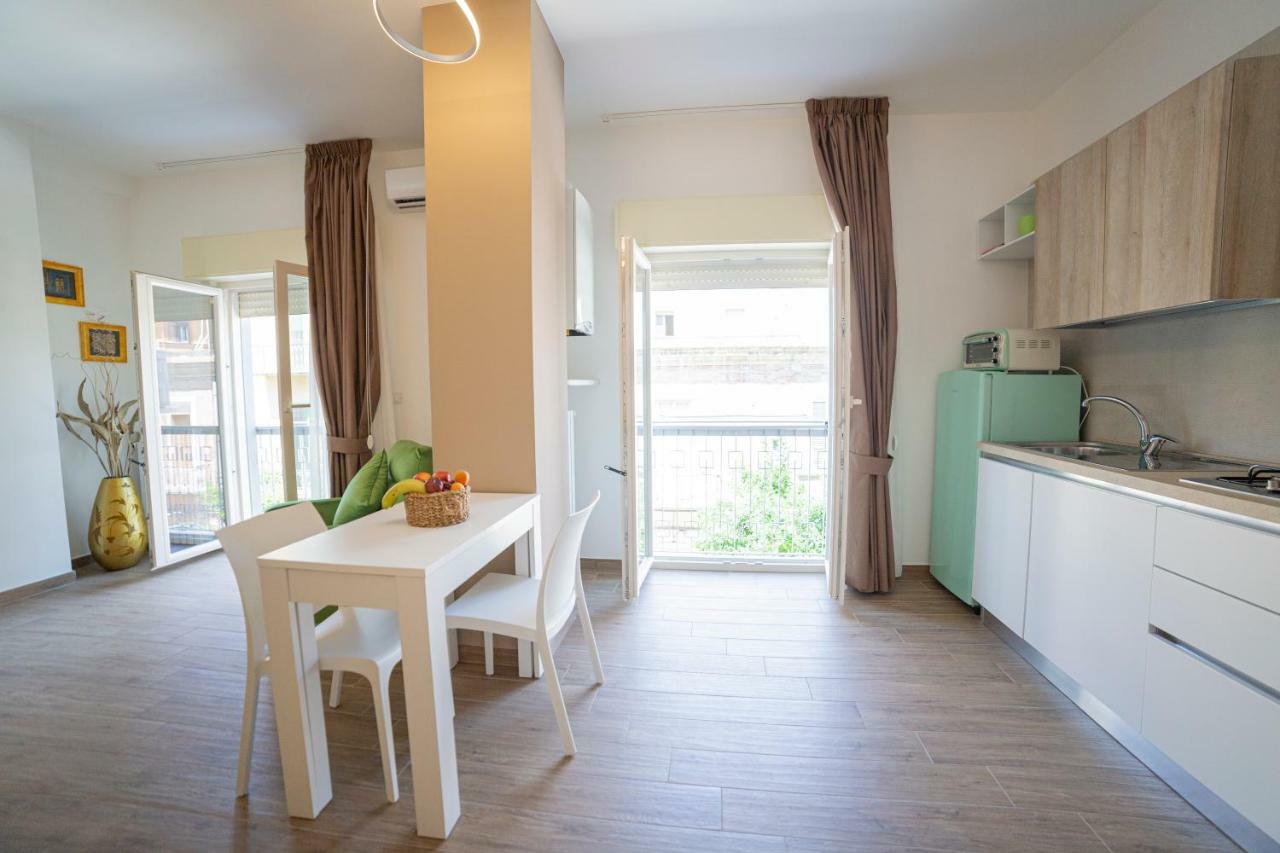 Chez Moi Lägenhet Foggia Exteriör bild